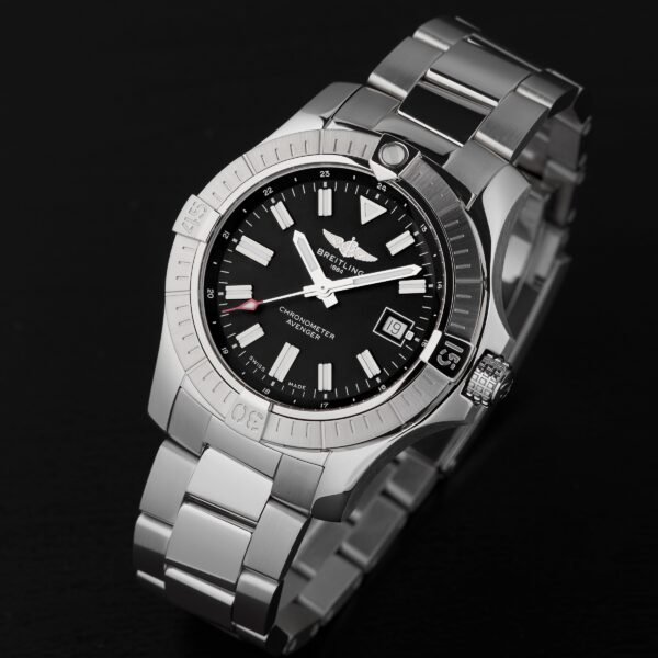Breitling Avenger Automatic 43 A17318101B1A1